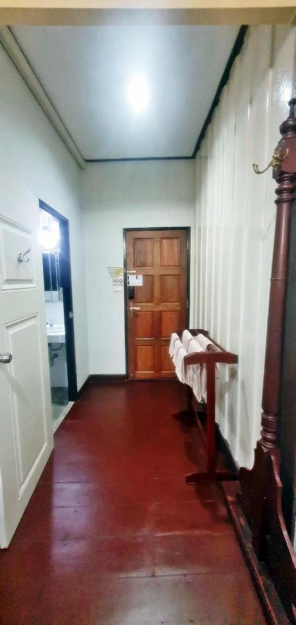 Bed and Breakfast Ob Arun House à Bangkok Extérieur photo