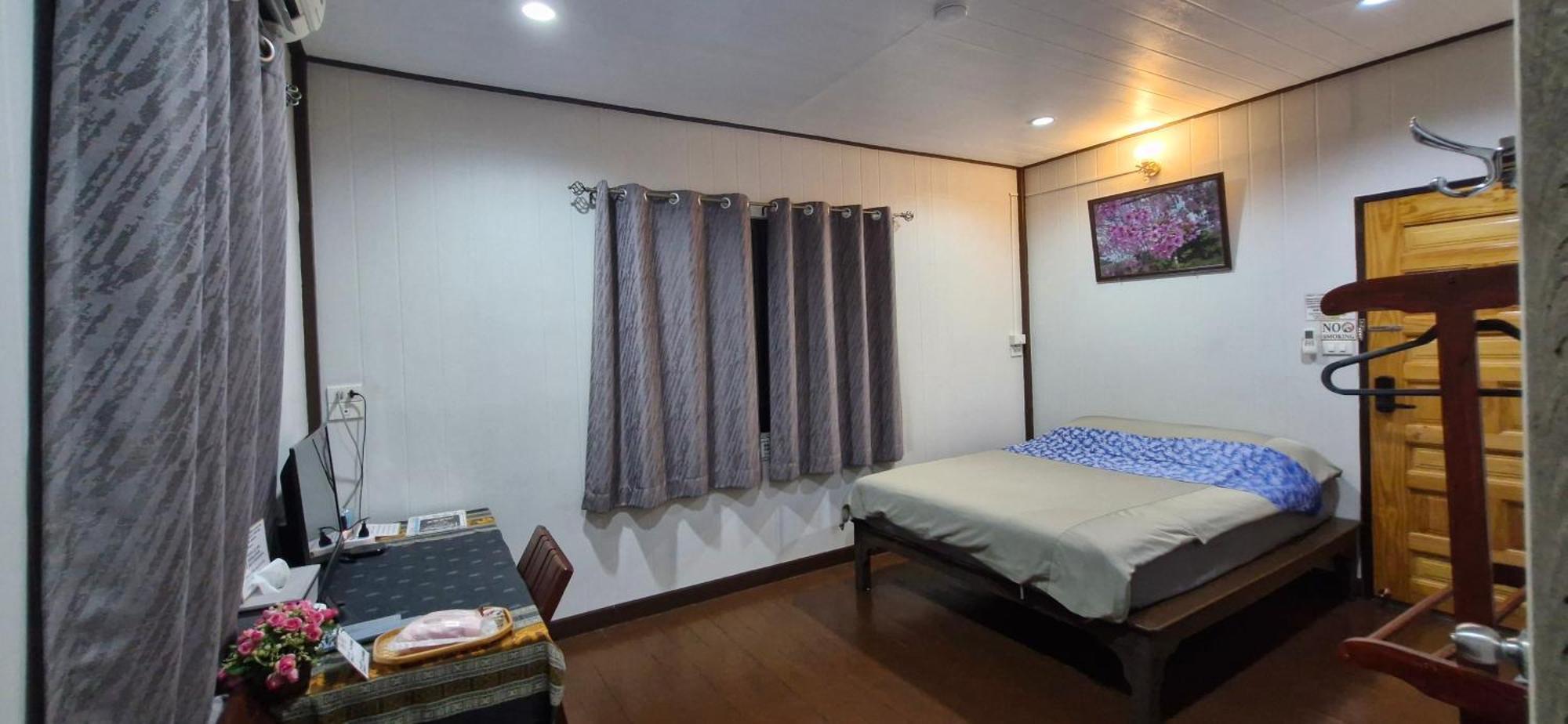 Bed and Breakfast Ob Arun House à Bangkok Extérieur photo